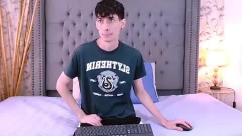 luke_carter online show from September 16, 2025, 1:01 pm