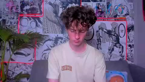 Snapshot of luke_sweet chatting on July 7, 2026, 1:37 pm Luke online show from July 7, 2026, 1:37 pm