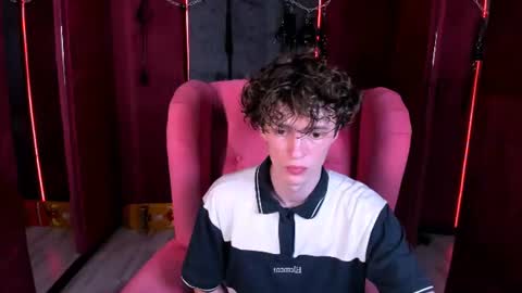 Snapshot of luke_sweet chatting on July 13, 2026, 12:08 pm Luke online show from July 13, 2026, 12:08 pm