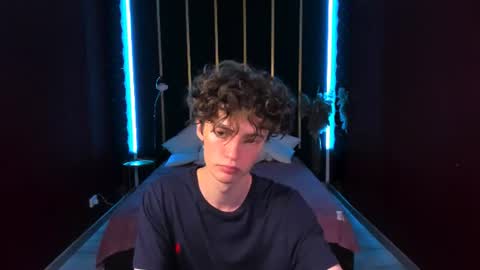 Snapshot of luke_sweet chatting on July 20, 2026, 12:40 pm Luke online show from July 20, 2026, 12:40 pm