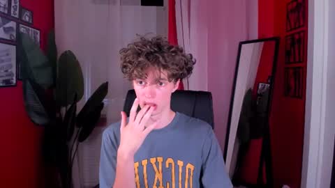 Snapshot of luke_sweet chatting on July 30, 2026, 3:00 pm Luke online show from July 30, 2026, 3:00 pm
