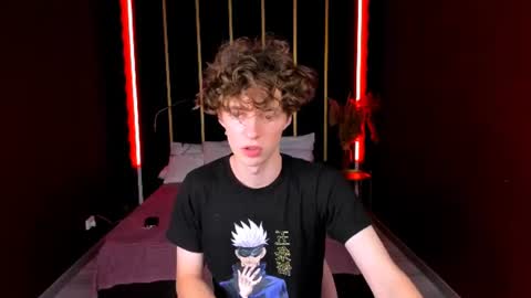 Snapshot of luke_sweet chatting on August 1, 2026, 12:26 pm Luke online show from August 1, 2026, 12:26 pm