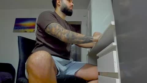 Luke online show from November 28, 2025, 1:47 pm