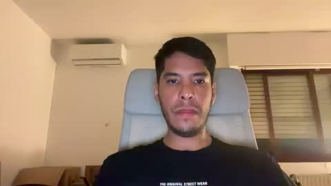 morenitoisonfire online show from April 25, 2026, 2:58 am