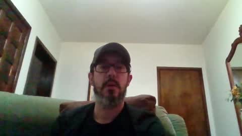 Snapshot of lukz88bigcock chatting on June 27, 2026, 11:10 pm Luke online show from June 27, 2026, 11:10 pm