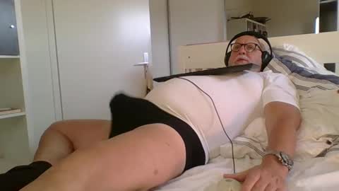 luley58 online show from December 26, 2024, 9:01 am