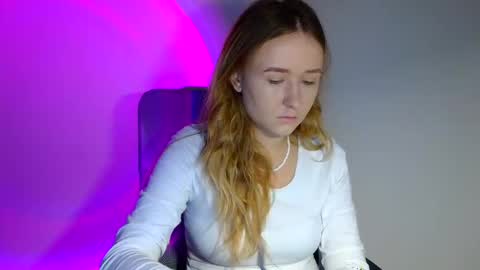 Lulu Baby18 online show from November 9, 2025, 5:17 am