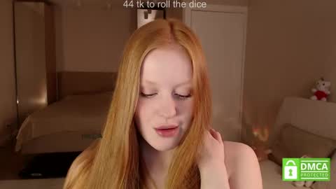 Snapshot of lulu_moons chatting on July 19, 2026, 6:55 pm Lulu online show from July 19, 2026, 6:55 pm