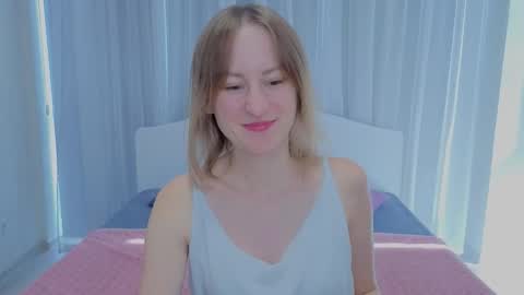 Lily online show from September 18, 2025, 10:06 am