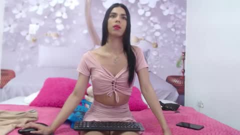Snapshot of luluu_08 chatting on September 20, 2025, 3:02 pm LULU online show from September 20, 2025, 3:02 pm
