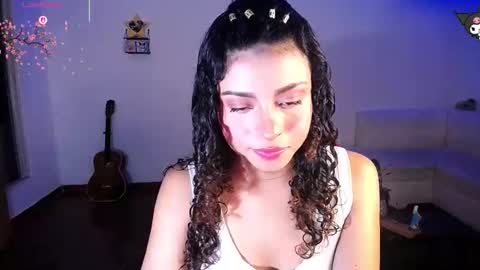 luluupeach69 online show from April 29, 2026, 4:16 am