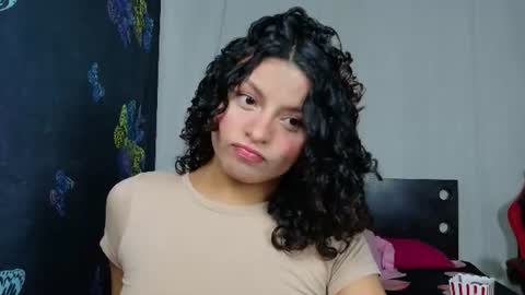 luluupeach69 online show from July 5, 2026, 1:34 am
