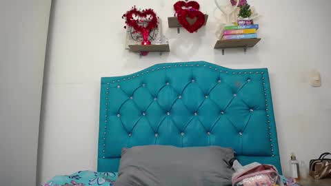 Luly online show from January 9, 2025, 4:19 am