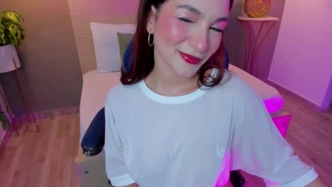 L U M A online show from October 25, 2025, 4:53 am