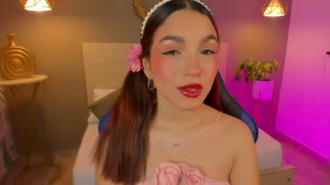 L U M A online show from April 19, 2026, 4:01 am