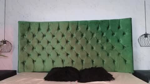 Lumars online show from December 4, 2024, 7:56 pm