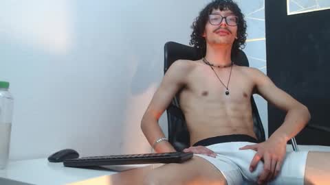 Snapshot of lumberjack_20 chatting on February 4, 2026, 9:31 pm Vanity ErosX online show from February 4, 2026, 9:31 pm