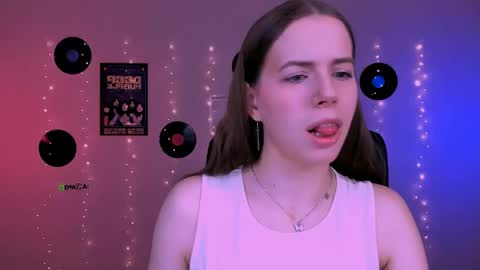 Sweet Lumi online show from June 3, 2026, 7:22 am
