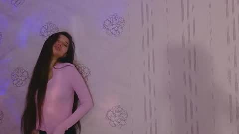 Snapshot of lumiheart chatting on November 17, 2025, 4:24 pm Anora online show from November 17, 2025, 4:24 pm