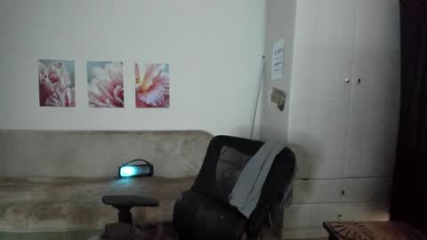 Lumi online show from April 4, 2026, 12:35 pm