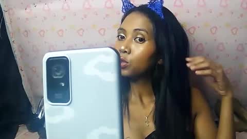 Luna online show from January 9, 2026, 4:54 pm