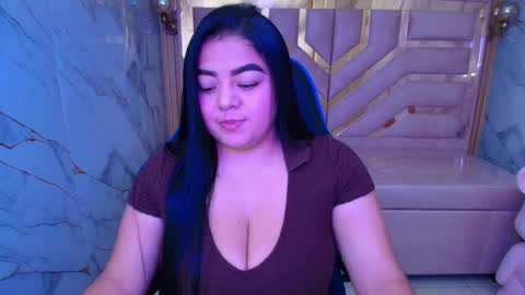 Snapshot of luna__r_ chatting on April 22, 2026, 3:09 am Luna online show from April 22, 2026, 3:09 am