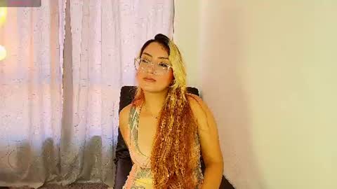 Snapshot of luna__velvet chatting on July 6, 2026, 3:03 pm luna__velvet online show from July 6, 2026, 3:03 pm
