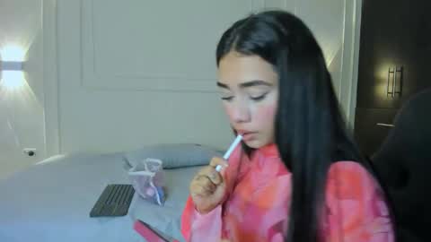 luna and banji online show from February 8, 2026, 3:32 am