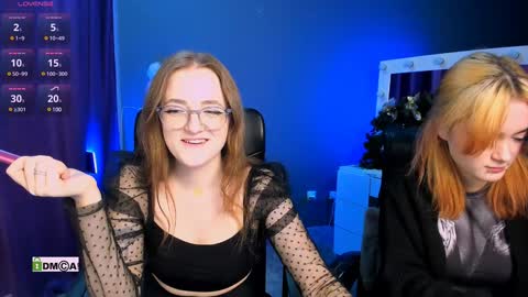 luna_berryy online show from February 3, 2025, 12:36 pm