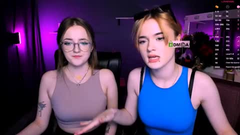 luna_berryy online show from February 28, 2025, 8:39 pm