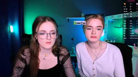 luna_berryy online show from March 3, 2025, 11:24 pm