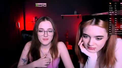 luna_berryy online show from March 4, 2025, 11:22 pm