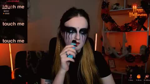 luna_berryy online show from October 23, 2025, 7:23 pm