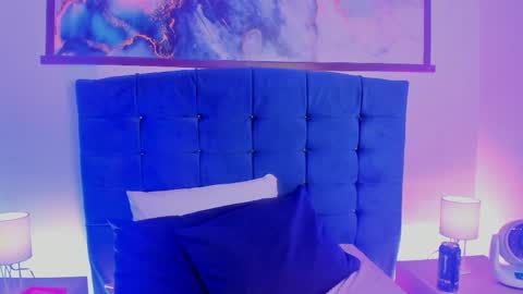 Snapshot of luna_blush_ chatting on December 3, 2025, 4:53 am luna_blush_ online show from December 3, 2025, 4:53 am