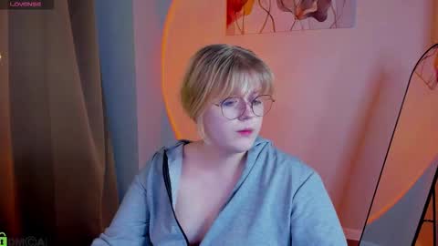 Snapshot of luna_c0ra chatting on February 13, 2026, 1:12 am luna online show from February 13, 2026, 1:12 am