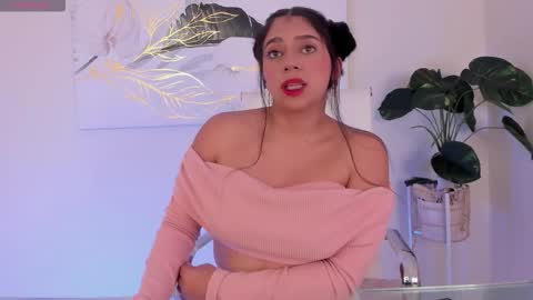 luna_cute14 online show from February 26, 2026, 8:08 pm