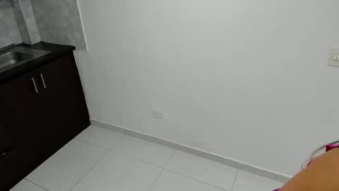 luna  online show from February 14, 2025, 8:37 pm