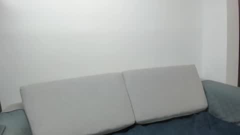 luna  online show from January 7, 2026, 11:12 am