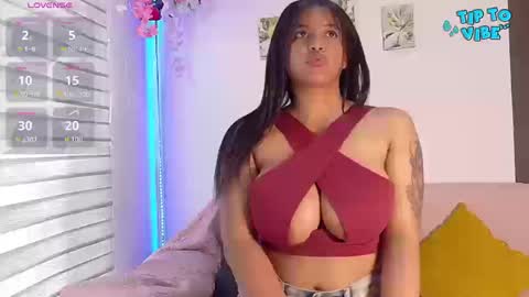 Couple X online show from September 23, 2025, 2:42 pm