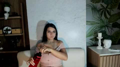 Snapshot of luna_ferrari chatting on June 7, 2026, 11:25 am luna_ferrari online show from June 7, 2026, 11:25 am