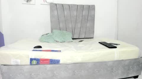 luna_ho online show from March 9, 2025, 9:57 am