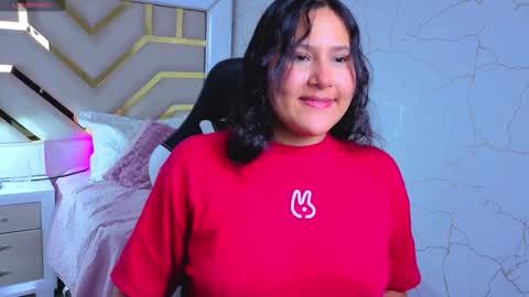 Luna  Jonez  online show from November 13, 2025, 11:31 am