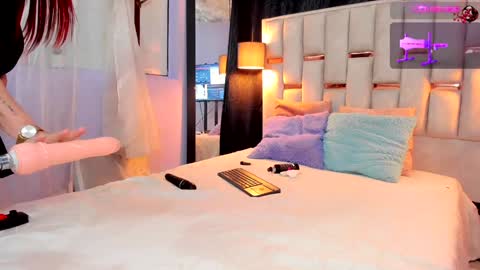 Snapshot of luna_loboo chatting on January 12, 2025, 8:04 am KAMY online show from January 12, 2025, 8:04 am