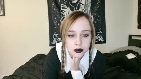 Luna online show from October 30, 2025, 6:04 am