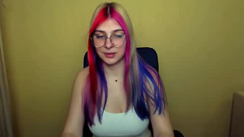 Luna online show from March 1, 2025, 7:19 am