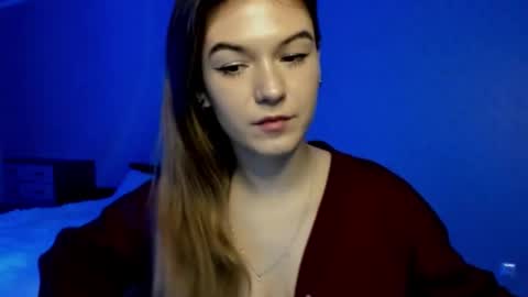 Luna online show from November 15, 2025, 3:59 am