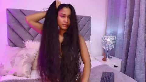 Snapshot of luna_queen7 chatting on April 23, 2026, 12:29 pm luna_queen7 online show from April 23, 2026, 12:29 pm