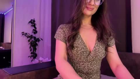 Snapshot of luna_raee chatting on April 30, 2026, 5:08 pm luna_raee online show from April 30, 2026, 5:08 pm