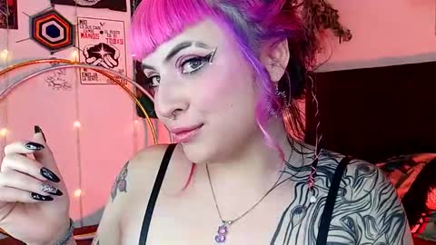 MISS LUNA  online show from January 23, 2025, 5:56 am