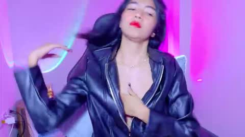 LUNA  online show from February 13, 2026, 2:02 pm